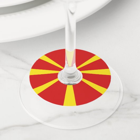 vlag Noord-Macedonië Wijnglaslabel (Dichtbij)