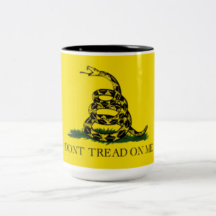 Vlag van Gadsden (niet op mij lezen) (slangenvlag) Tweekleurige Koffiemok