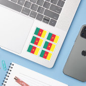 Vlag van Kameroen - een collectie sticker (Laptop met iPhone)