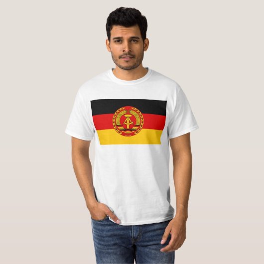 Vlag van Oost-Duitsland - Flagge der DDR (GDR) - N T-shirt (Voorkant volledig)