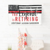 Vlambrandweerman met rode lijn spandoek (Insitu)