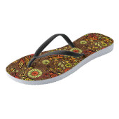 Vliegen, dragonvlieg op kannamonbruin teenslippers (Schuin)