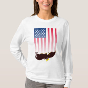 Vliegende adelaar en Amerikaanse vlag T-shirt