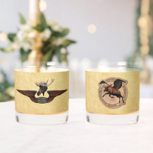Vliegende eland piloot vleugels whisky glas
