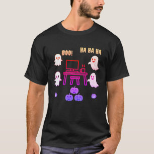 Vliegende geesten rond een computer – Halloween-te T-shirt