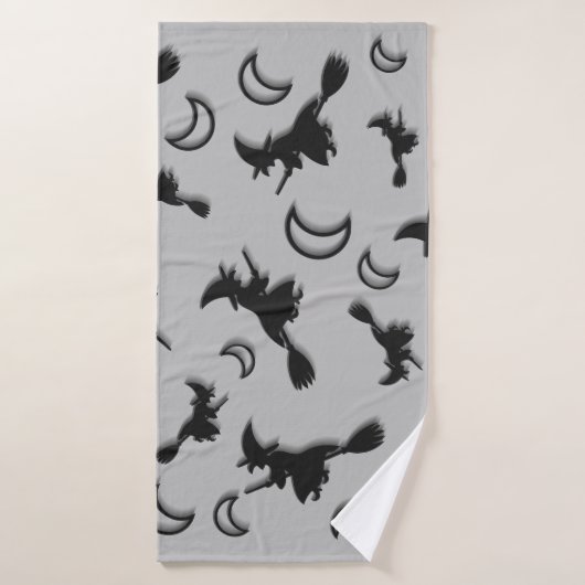 Vliegende heks tussen halve maan bij Halloween nac Badhanddoek (Badhanddoek)