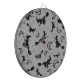 Vliegende heks tussen halve maan bij Halloween nac Dartbord (Voorkant Links)