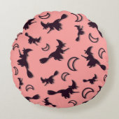 Vliegende heks tussen halve maan bij Halloween nac Rond Kussen (Voorkant)