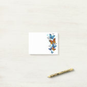 Vliegende Vlinders Morpho en Monarch Post-it® Notes (Op bureau)