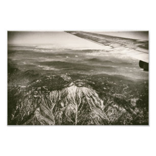 Vliegtuig boven Snowy Mountains Aerial Shot Foto Afdruk