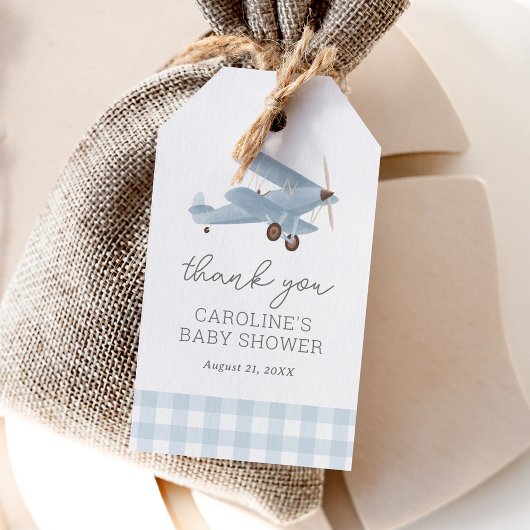  Vliegtuig Reizen Blue Gingham Baby shower Cadeaulabel