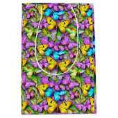 Vlinder is kleurrijk medium cadeauzakje (Voorkant)