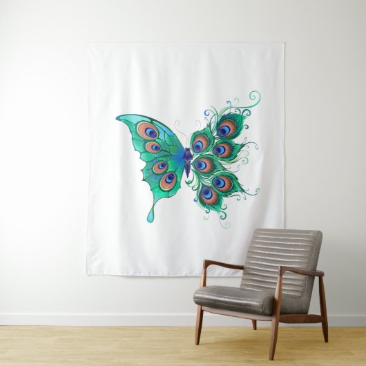 Vlinder met groene pauwveren wandkleed (In situ)