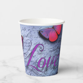 Vlinders houden van blauw papieren bekers