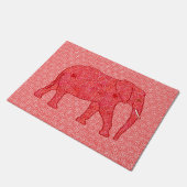 Vloeiend olifant, diep rood en koraal deurmat (Schuin)