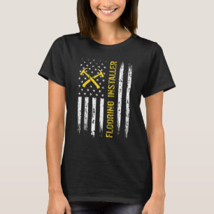 Vloerinstallatie van de drijvende-kommer van de in t-shirt