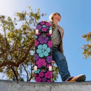 Vloerpatroon - Roze, Paars, blauw en zwart Skateboard