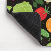 Voedsel op zwarte achtergrond muismat (Hoek)