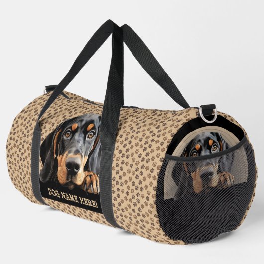 Voeg hondennaam, Jouw naam, zwart & tan coonhound Plunjezak (Rechterhoek)