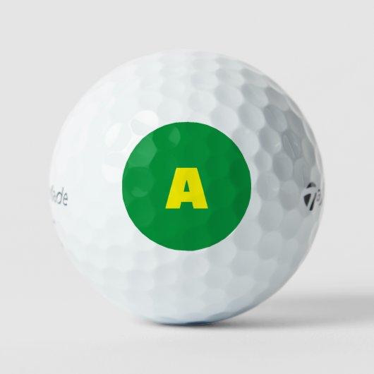 VOEG JE EIGEN Initialen 12 Pack Golfballen (Voorkant)