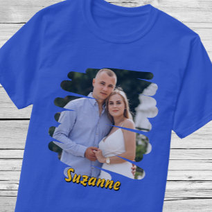 Voeg je foto en naam toe. Aangepast gepersonalisee T-shirt