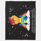 Voeg Jouw tekst toe, Gay Pride Rainbow Fist Clouds Fleece Deken (Voorkant)