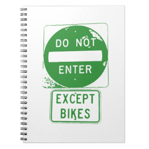 Voer alleen fietsen in notitieboek