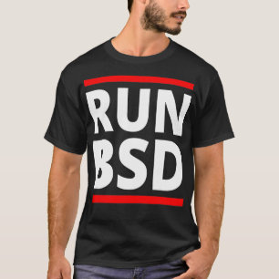 Voer BSD Systems Admin Computer Nerd Hackers uit T-shirt