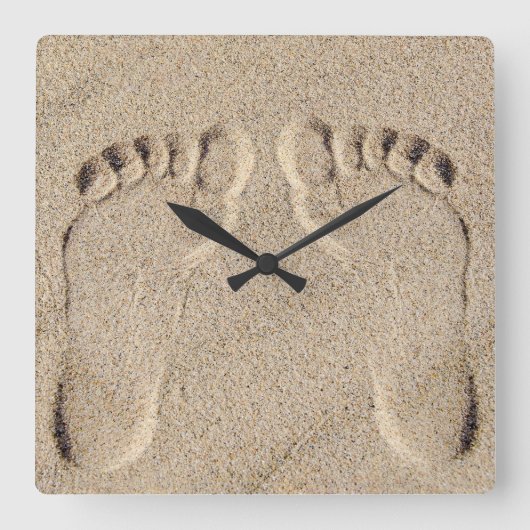 Voetafdruk in zand vierkante klok (Voorkant)