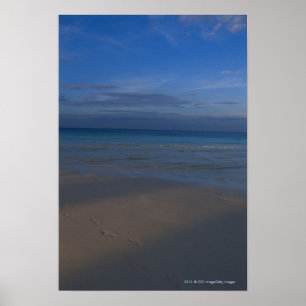 Voetafdrukken op het strand poster
