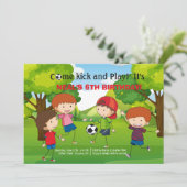 Voetbal in het park uitnodiging (Staand voorkant)