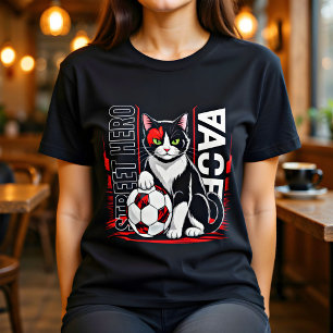 Voetbal Kat Street Art T-shirt — Speelse Cadeau vo