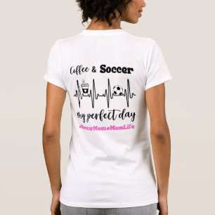 Voetbal Moeder Koffie en Voetbal hartslag Grappig T-shirt