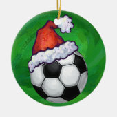 Voetbal Santa Hat op groen Keramisch Ornament (Voorkant)