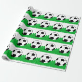 voetballen in Grass Pattern Wrapping Paper Cadeaupapier (Uitgerold)