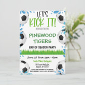 Voetbalteam Feest Uitnodiging (Staand voorkant)