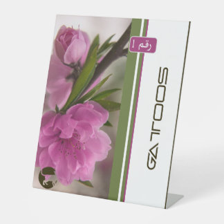 VOETTEKEN VAN GATTOOS RECLAMEBORD MET VOETSTUK