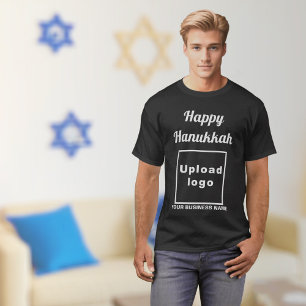 Vœu d'affaires de Hanouka sur un T-Shirt noir