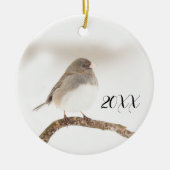 Vogel in sneeuw 2023 keramisch Ornament (Voorkant)