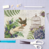 Vogel op hand  overschrijdt weefselpapier tissuepapier (Craft)