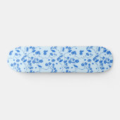 Vogels op Cherry Blossom Blue op Blue Skateboard (Horizontaal)