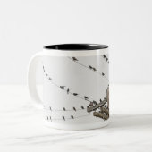 Vogels op draden tweekleurige koffiemok (Voorkant links)
