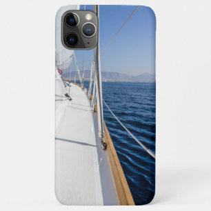 Voilier surf sur le coque iphone de mer
