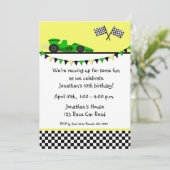 Voiture de course verte, invitation d'anniversaire (Debout devant)