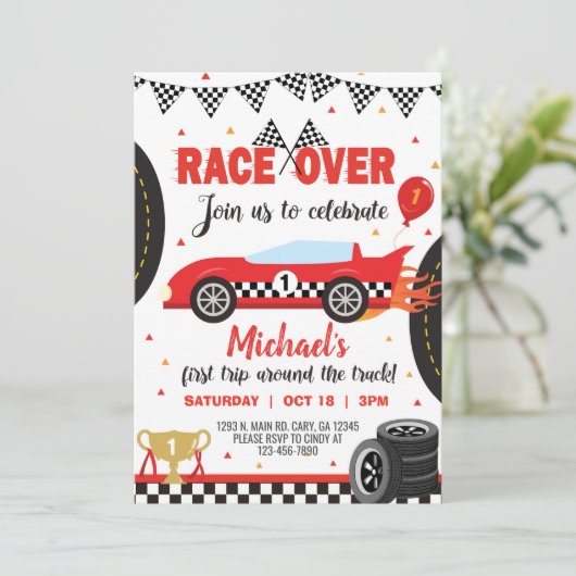 Voiture de course, voitures de course, invitation (Debout devant)