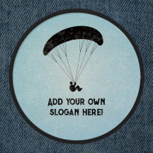 Voler plus haut paraglider Motif sur le ciel bleu