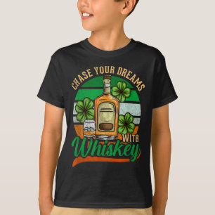 Volg je dromen met whiskey St. Patrick's Day C T-shirt
