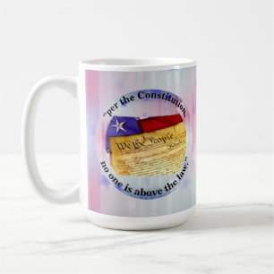 " volgens de grondwet is niemand boven de wet . " koffiemok