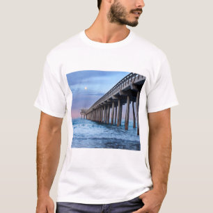 Volle maan boven pier, Californië T-shirt