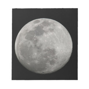 Volle maan in zwart en wit. Credit: Arthur Notitieblok